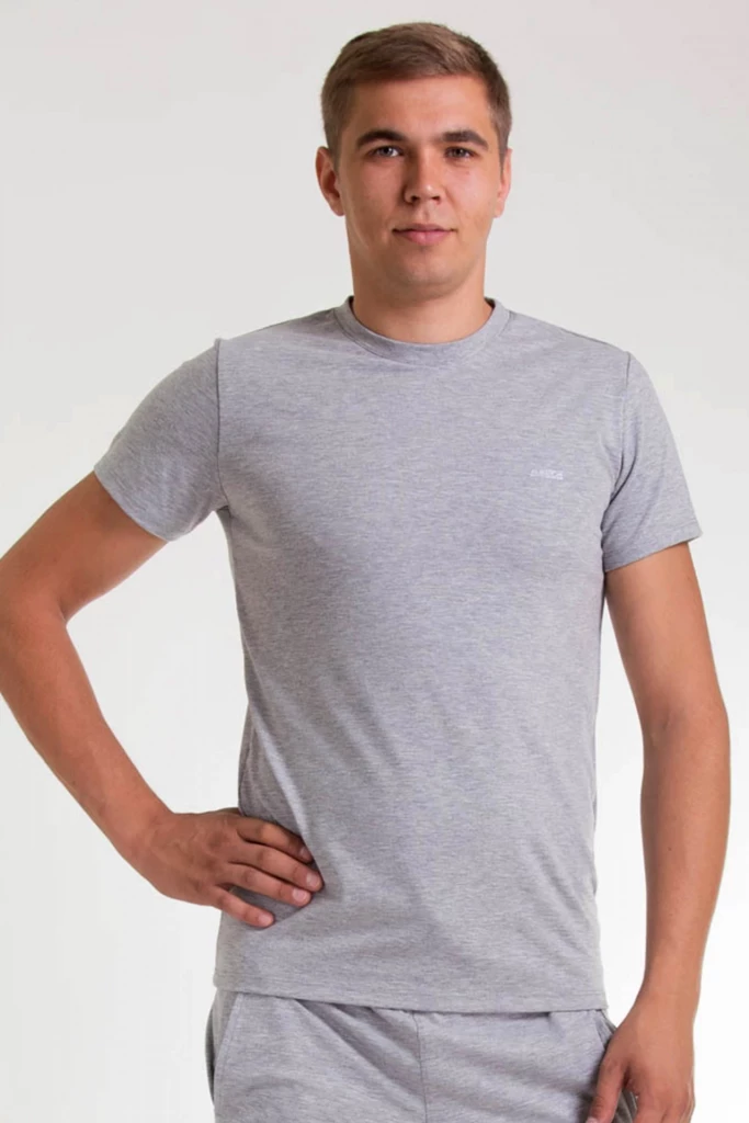 Футболка чоловіча