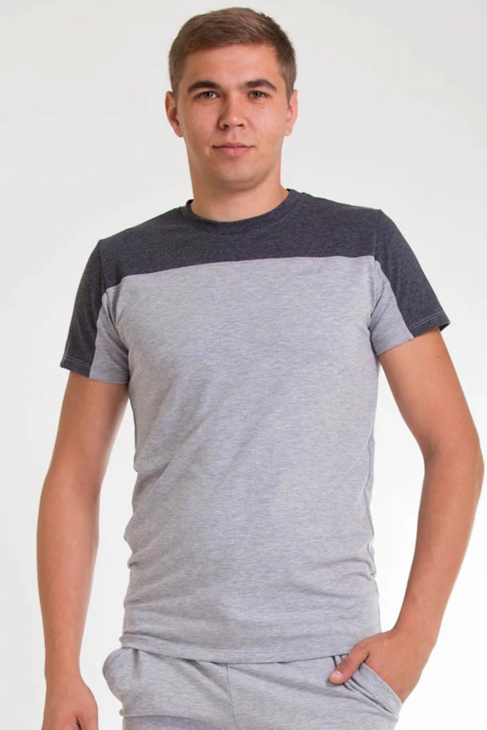 Футболка чоловіча