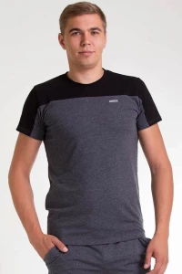 Футболка чоловіча