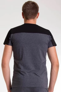 Футболка чоловіча