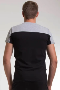 Футболка чоловіча