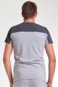 Футболка чоловіча