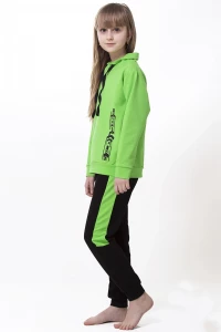 Спортивний костюм для дівчинки