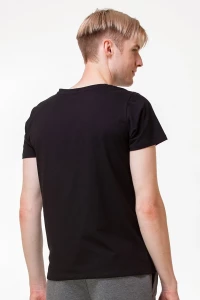 Футболка чоловіча