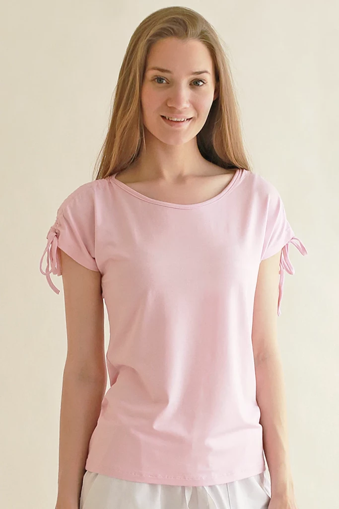 Футболка жіноча