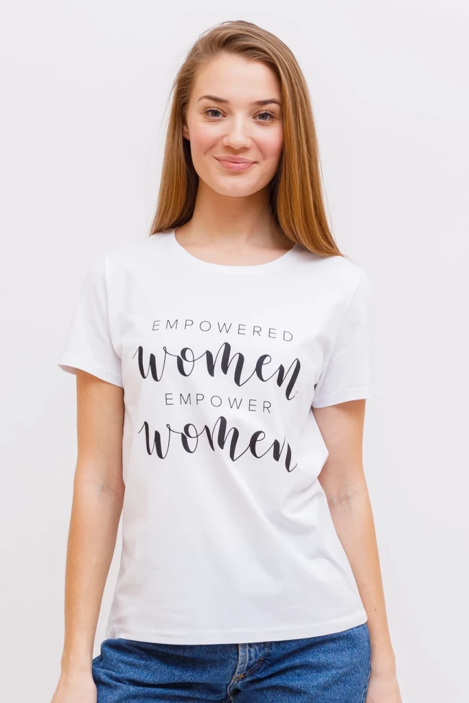 Футболка жіноча